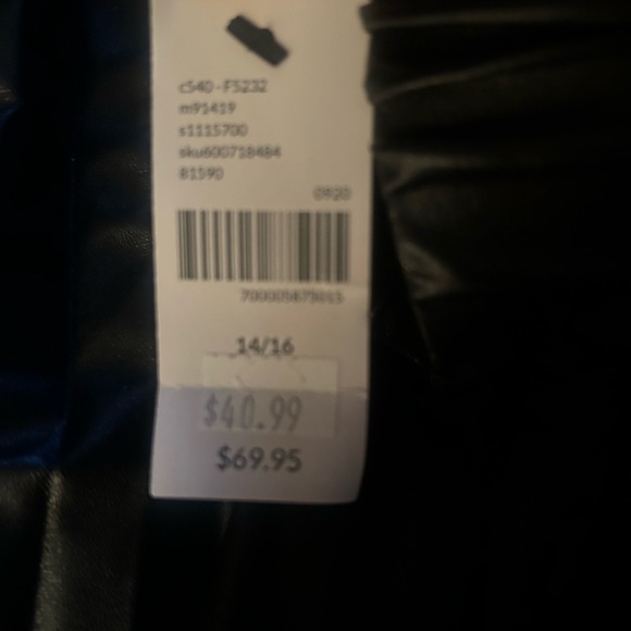 Elegant Black High Low Skirt - Picture 2 of 2